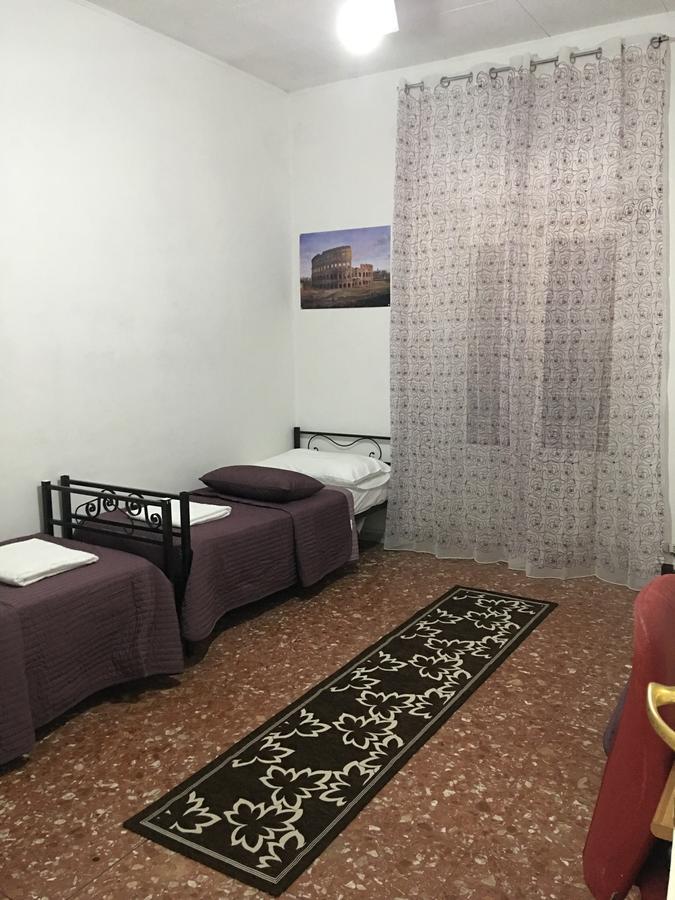 Albergue New Golden House Roma Exterior foto