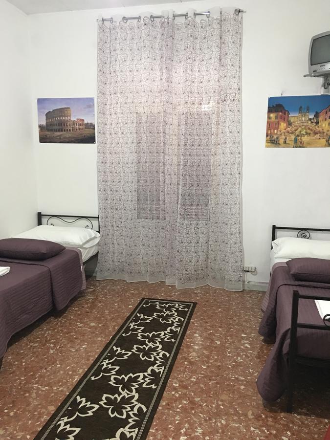 Albergue New Golden House Roma Exterior foto