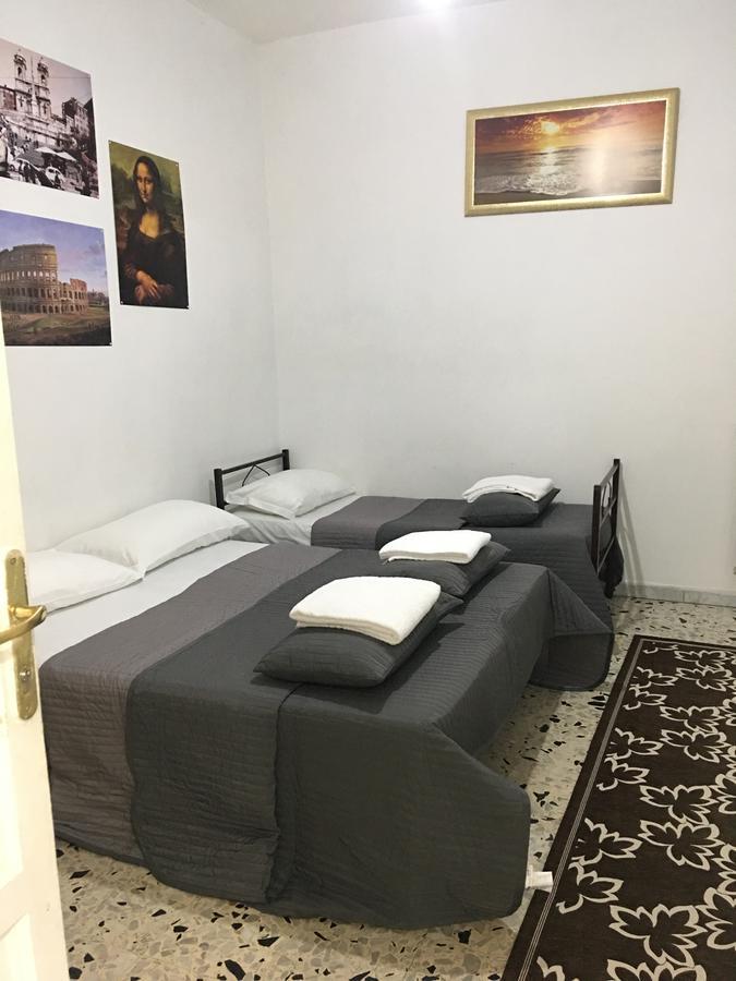 Albergue New Golden House Roma Exterior foto