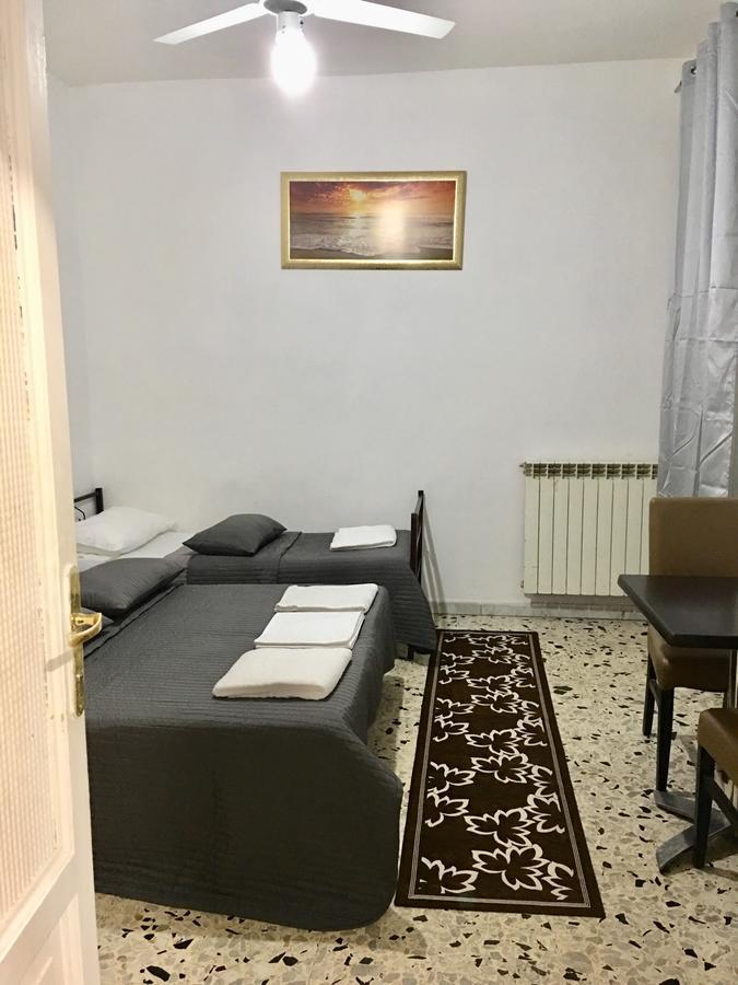 Albergue New Golden House Roma Exterior foto